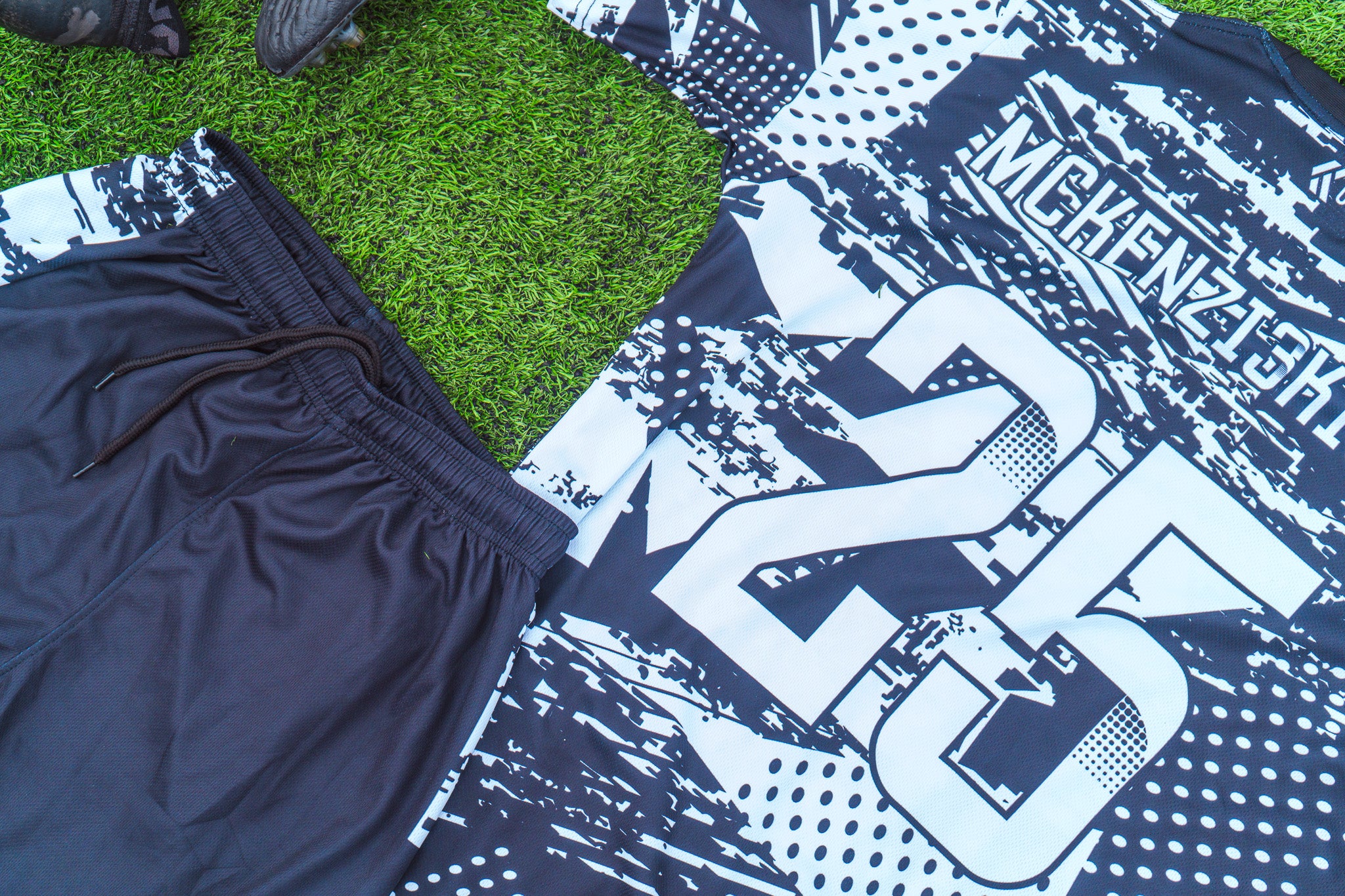 Mckenzi3kickz Third Football Kit